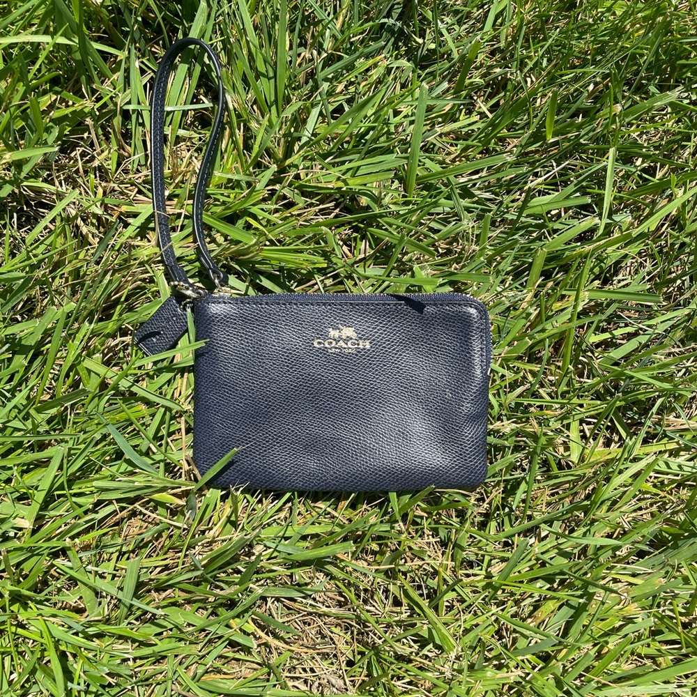 new coach wristlet black